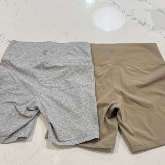 Tna Aritzia Gray and Tan Women's Bike Shorts - Picture 2 of 7